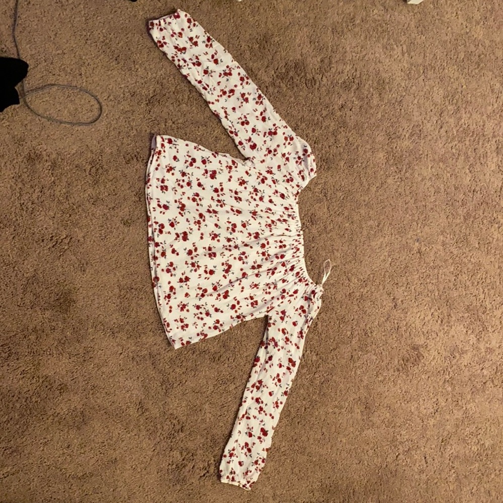 hollister off-the-shoulder blouse